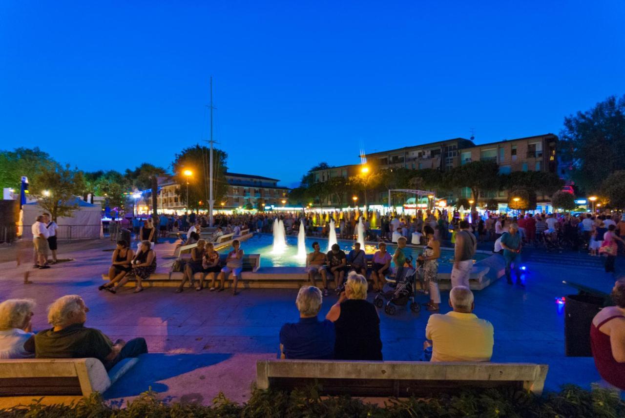 Appartamenti Tintoretto Bibione Bagian luar foto